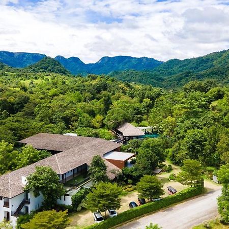 Rain Tree Khao Yai Hotel Пакчонг Экстерьер фото